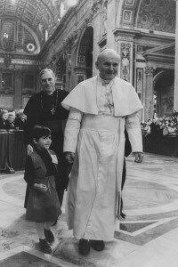 Giovanni Paolo II durante un'udienza in Vaticano nel 1979