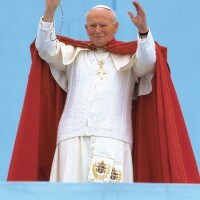 Biografia di Giovanni Paolo II: dai primi passi nella Chiesa al pontificato e beatificazione