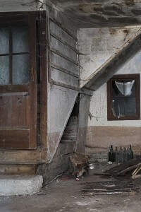Una casa abbandonata di Erto e Casso dopo il disastro del Vajont