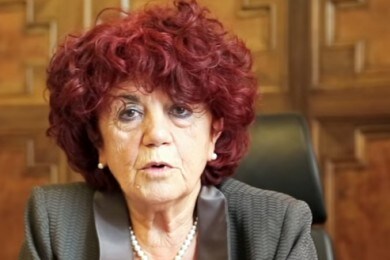 Scuola, l'obbligo sale fino ai 18 anni? Le parole della Ministra Valeria Fedeli