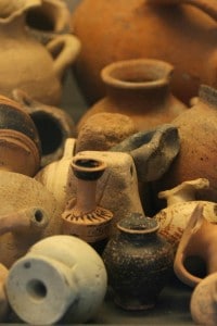 Vasi etruschi in terracotta