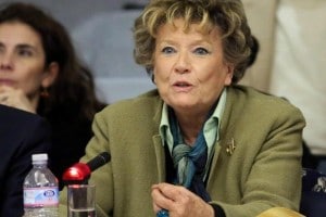 Dacia Maraini durante una conferenza