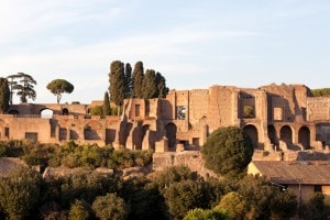 Costruite sul Piccolo Aventino tra il 212 ed il 216 d.C. su commissione dell'imperatore Caracalla, le Terme di Caracalla sono uno dei migliori esempi di terme imperiali a Roma