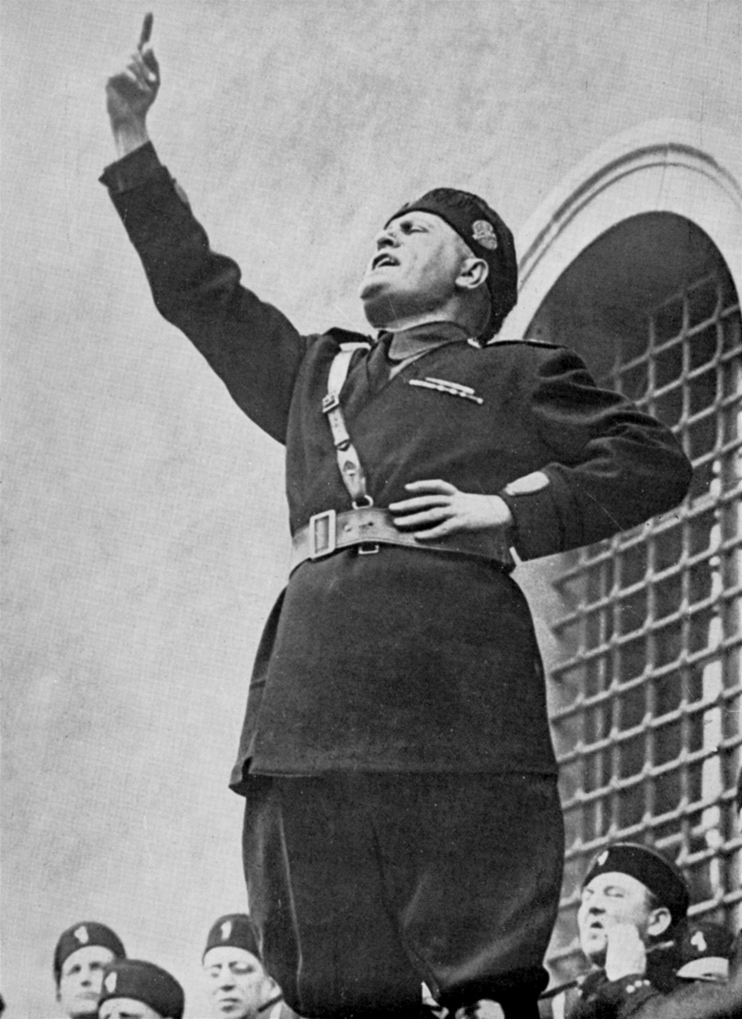 Benito Mussolini Biografia