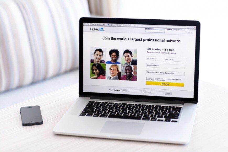 Come trovare lavoro con LinkedIn: il decalogo
