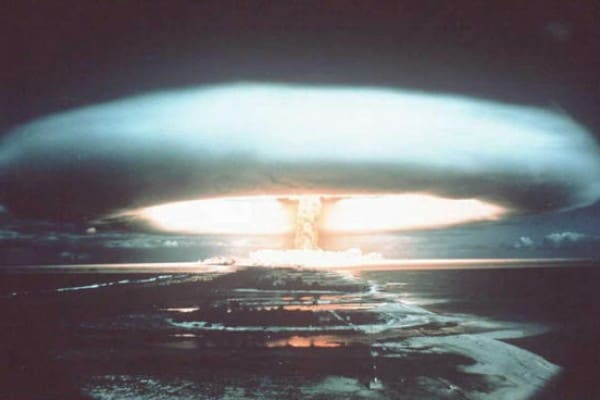 La bomba atomica: storia, caratteristiche e conseguenze