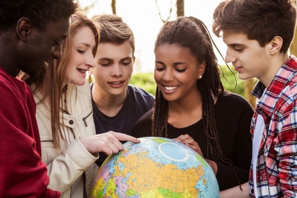 Studiare un anno all’estero: 1.400 borse di studio per studenti delle superiori