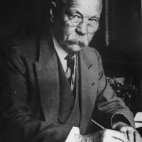 Arthur Conan Doyle: biografia, opere e i libri di Sherlock Holmes