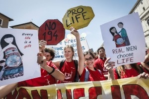 Attivisti pro vita, contro l'eutanasia e l'aborto