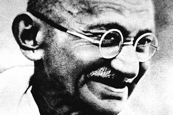 Mahatma Gandhi: vita, pensiero e storia dell'eroe della non violenza