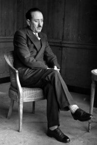  Ignazio Silone (1900 - 1978), scrittore e politico italiano
