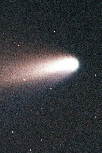 Le comete sono costituite da materiali rocciosi e ghiaccio e sono situate ai confini del sistema solare.