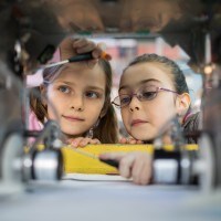 Girls code it better: alle scuole medie, per le donne nelle STEM