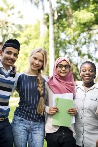 Con l'avvento della globalizzazione, parlare di Oriente e Occidente come entità distinte sta perdendo significato