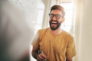 Liberati dell'ansia con lo Yoga della risata