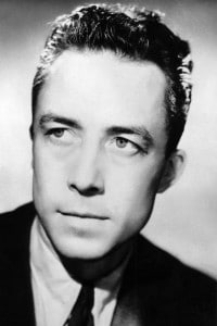 Albert Camus, giornalista e filosofo, vince il premio Nobel per la letteratura nel 1957.