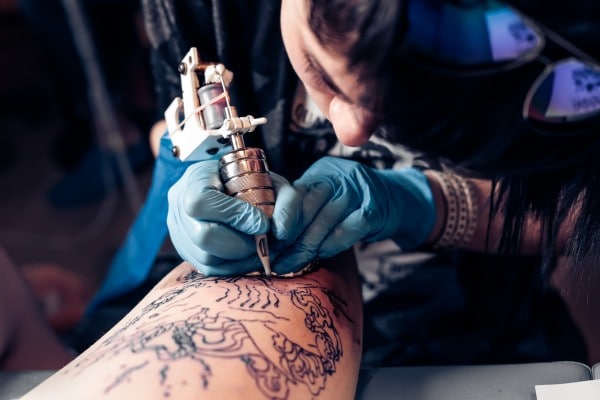 Come si diventa tatuatori: i segreti del mestiere