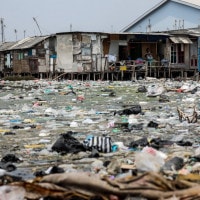 Povertà estrema e rifiuti a Jakarta