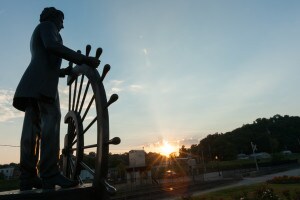 Statua dedicata a Mark Twain