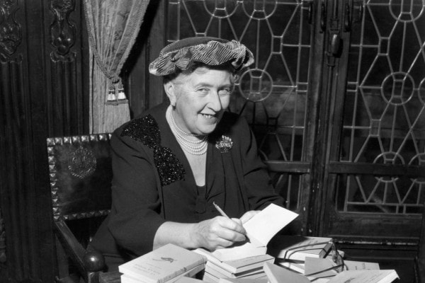 Agatha Christie: vita e romanzi