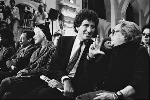 Il comitato sostiene Mitterrand in Francia nell'aprile 1988. Jack Lang e Marguerite Duras