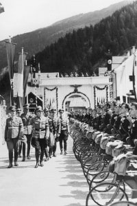 Membri della "Gioventù Italiana del Littorio", organizzazione giovanile fascista