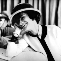 Coco Chanel: storia della vita e stile della donna che ha cambiato la moda