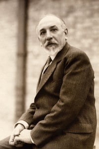 Luigi Pirandello (1867 -  1936).