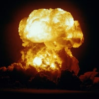 Tesina terza media su energia nucleare e bomba atomica