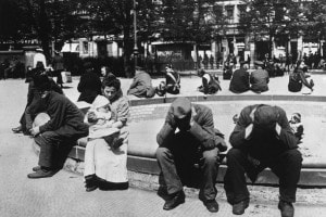 Giugno 1919, una scena di strada a Berlino nell'immediato dopoguerra