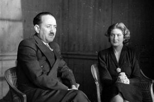 Ignazio Silone e sua moglie Dariana a Londra dove Silone rappresenta il Partito Socialista Italiano, 23 febbraio 1946