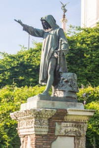 Statua di Cola di Rienzo