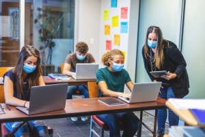 Riapertura scuole e contagi: una valutazione a tre settimane
