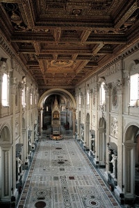 Navata interna della Basilica di San Giovanni in Laterano, Roma