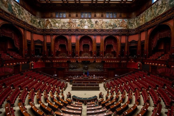 Com'è formato il Parlamento italiano: riassunto