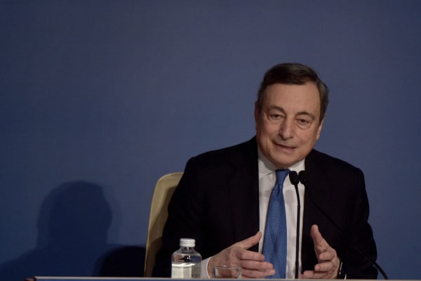 Allungare le vacanze di Natale: è no anche per Draghi
