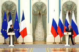 Putin e Macron durante un incontro il 7 febbraio 2022