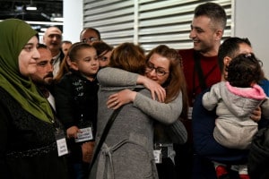 Profughi siriani arrivati all'aeroporto di Fiumicino nel 2019 grazie ai corridoi umanitari