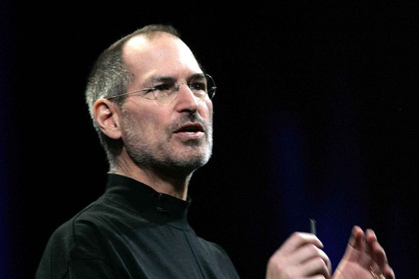 Steve Jobs: la vita, le invenzioni ed infine la malattia del fondatore della Apple