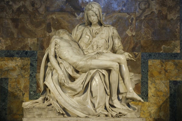 La Pietà di Michelangelo: descrizione e analisi