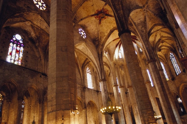 La cattedrale del mare di  Ildefonso Falcones: analisi