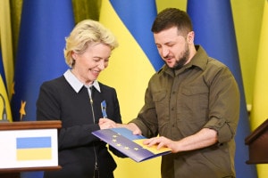 La presidente della Commissione europea Ursula von der Leyen incontra il presidente dell'Ucraina Volodymyr Zelenskyy a Kiev, l'8 aprile 2022