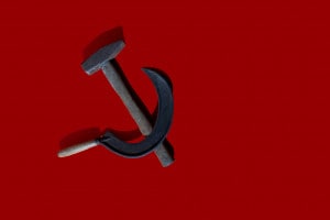 Quali sono le differenze fra socialismo e comunismo?
