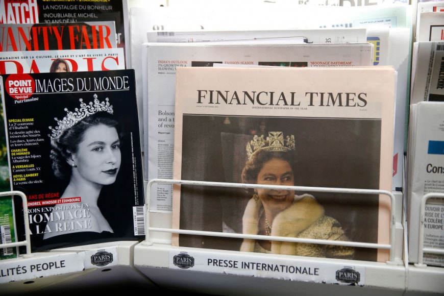 Morte Regina Elisabetta II: i quotidiani inglesi