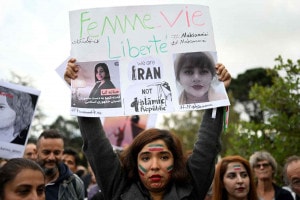 Proteste in Iran dopo l'uccisione di Masha Amini