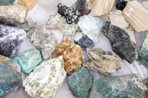 Come si classificano e riconoscono i minerali?
