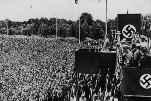 Un comizio di Hitler nel 1933