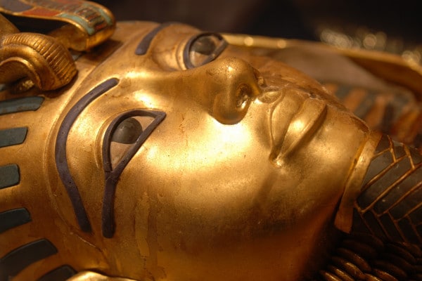 Storia di Tutankhamon: la vita, la morte e la maledizione del faraone bambino