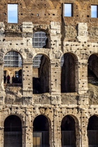 Esterno del Colosseo di Roma, dettagli