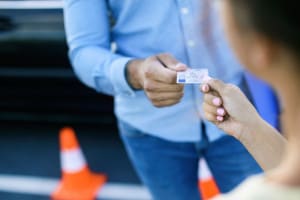 Tipi di patente: consegna del documento di guida